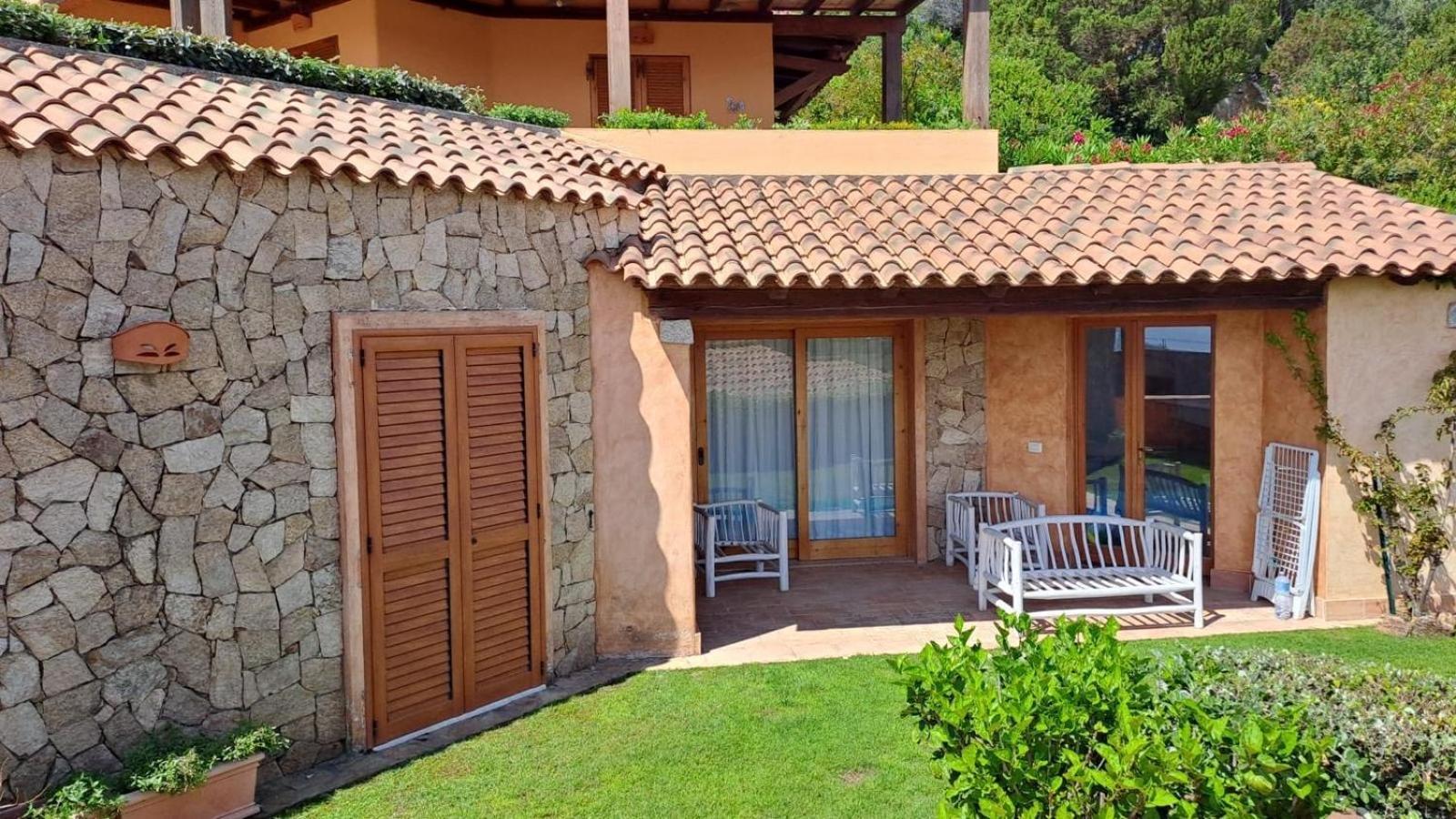 Residenza Del Barone Villa Zoe Chia - Vista Mare Exterior foto